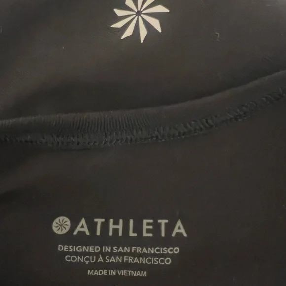 Athleta Shanti Mock Neck Longsleeve Top Black Small Open Back - Picture 5 of 6